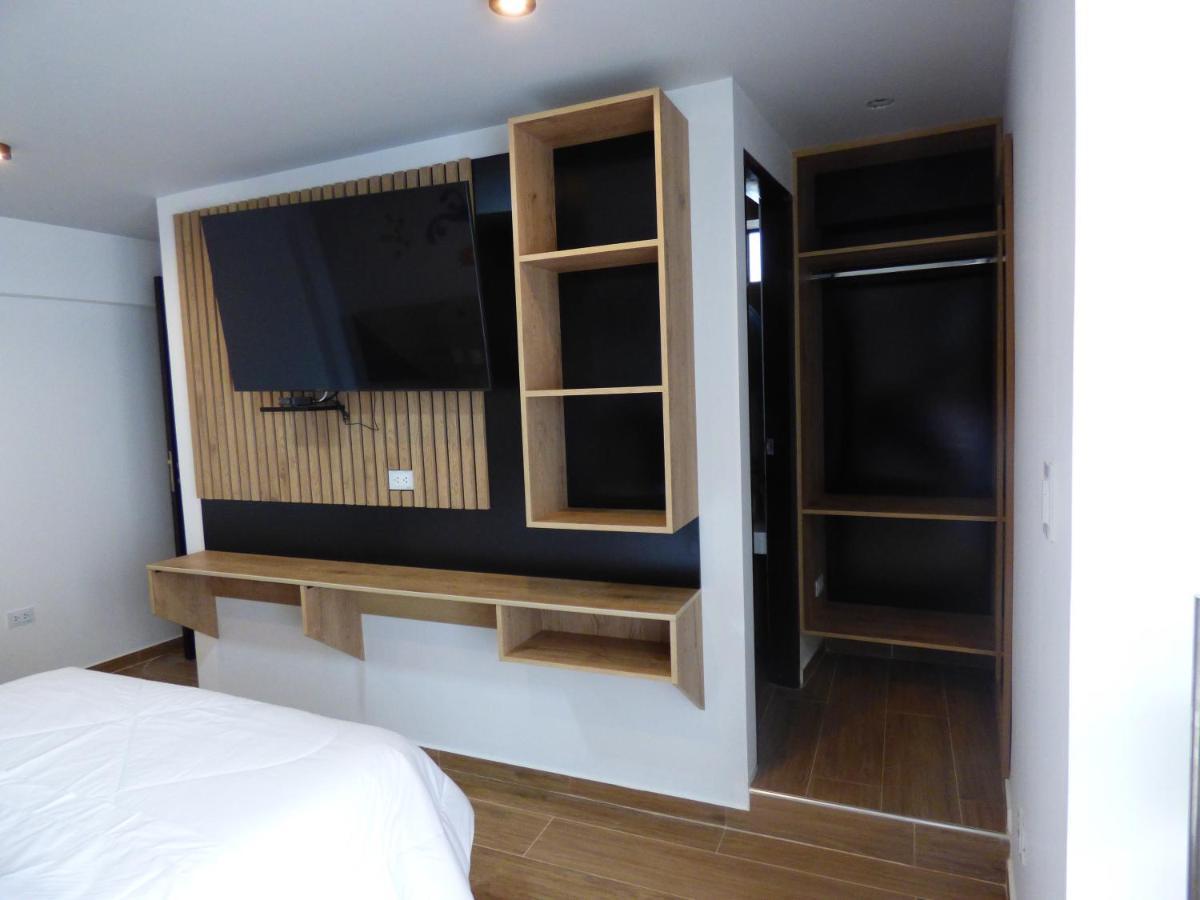 Platero Hotel 阿亚库乔 外观 照片