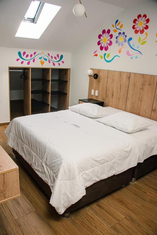 Platero Hotel 阿亚库乔 外观 照片